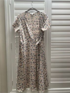 Amour Vert Silk Wrap Dress in Cream Floral Print